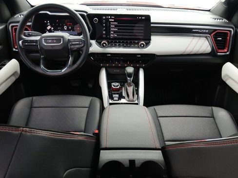 Used 2024 GMC Canyon AT4X w/ AT4X AEV Edition image 10