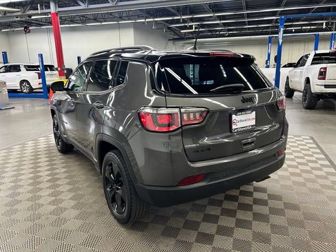 Used 2021 Jeep Compass Latitude AWD/4WD image 9