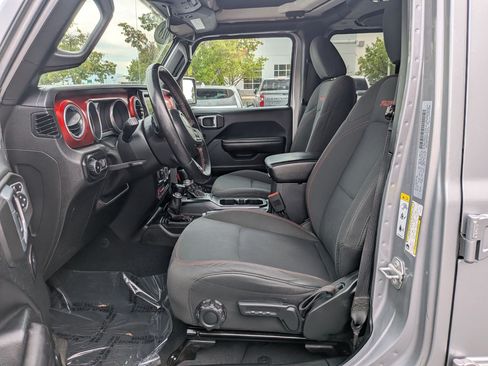 Used 2018 Jeep Wrangler Unlimited Rubicon AWD/4WD image 26