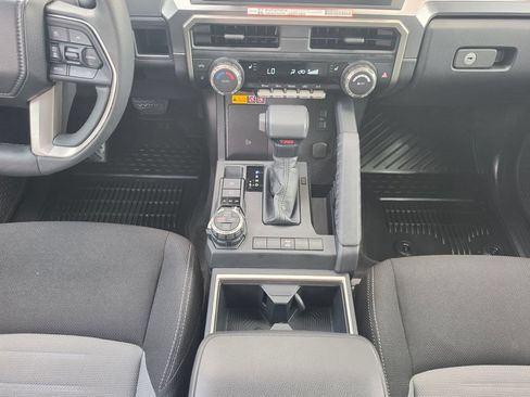Used 2025 Toyota 4Runner TRD Off-Road AWD/4WD image 27