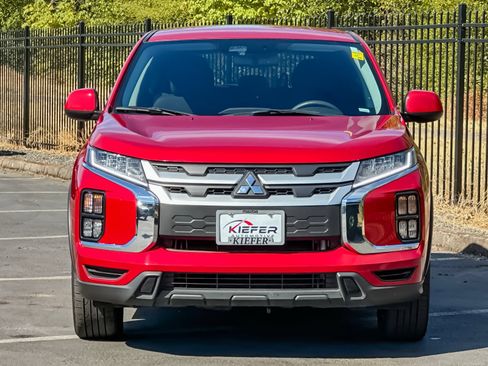 Used 2025 Mitsubishi Outlander Sport ES AWD/4WD image 8