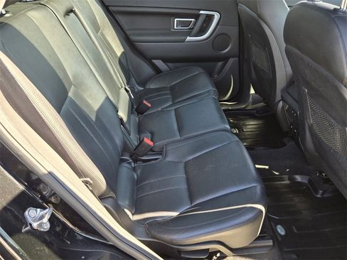 Used 2016 Land Rover Discovery Sport HSE image 16