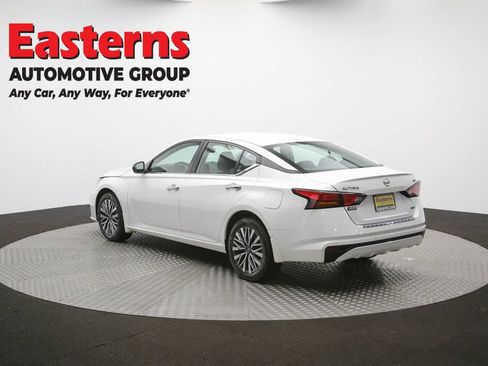 Used 2023 Nissan Altima 2.5 SV AWD/4WD image 49