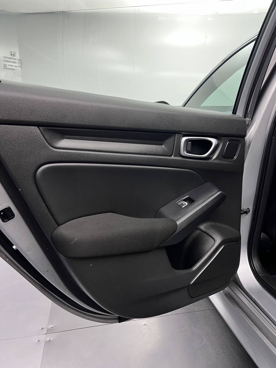 Used 2022 Honda Civic LX image 19
