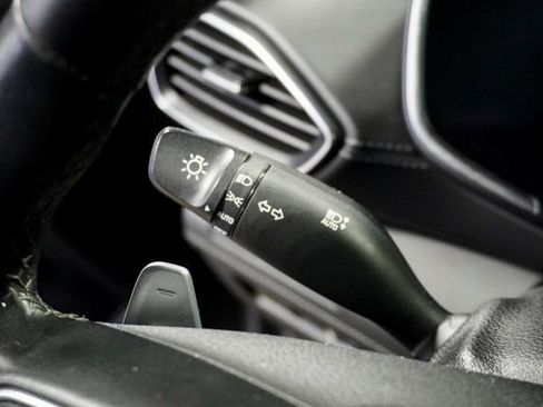 Used 2022 Hyundai Santa Fe Limited image 22