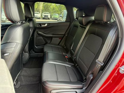 Used 2025 Ford Escape ST-Line FWD image 7