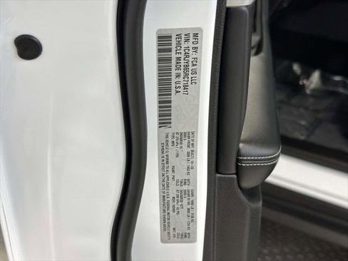 Certified 2024 Jeep Grand Cherokee Limited 4xe image 33