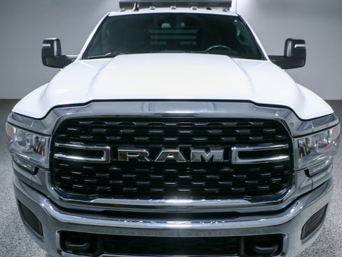 Used 2024 RAM 3500 SLT w/ Quick Order Package 2YG SLT image 4