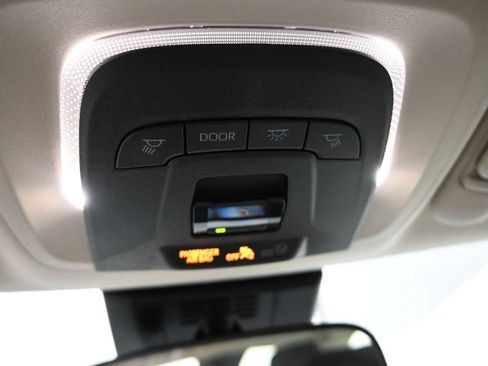 Used 2024 Toyota Corolla LE image 15