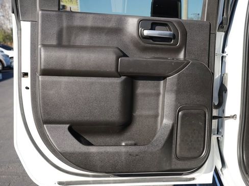 Used 2021 Chevrolet Silverado 2500 LT w/ Convenience Package image 19