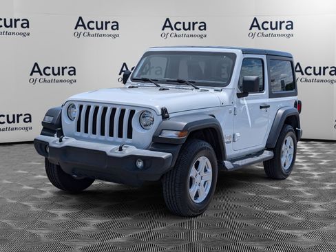 Used 2019 Jeep Wrangler Sport AWD/4WD image 4