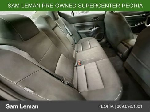 Used 2023 Nissan Altima 2.5 SV FWD image 24