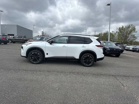New 2026 Nissan Rogue SV image 7