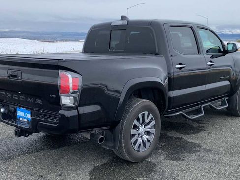 Used 2023 Toyota Tacoma Limited w/ Black Out Package (TMS) image 8