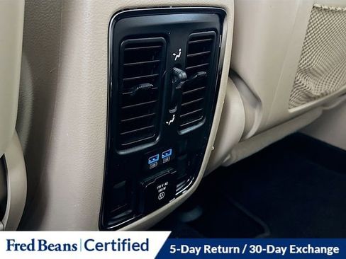 Used 2020 Jeep Grand Cherokee Limited AWD/4WD image 28