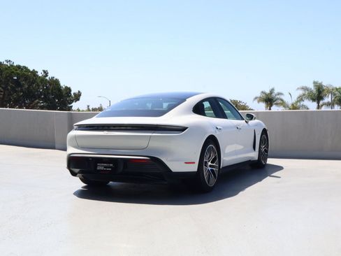 Certified 2023 Porsche Taycan w/ Premium Package RWD image 9