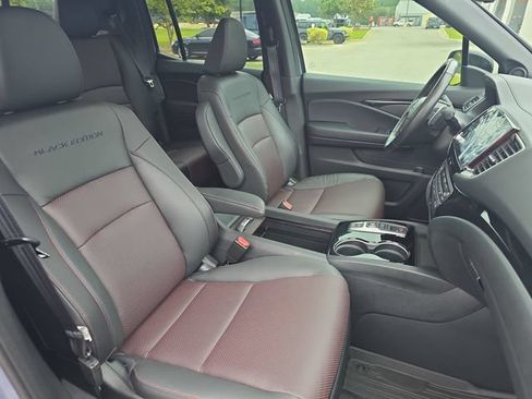 Used 2023 Honda Ridgeline Black Edition image 11