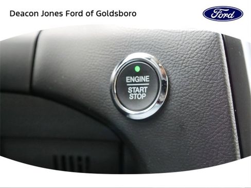 Used 2022 Ford Edge SEL w/ Convenience Package image 25