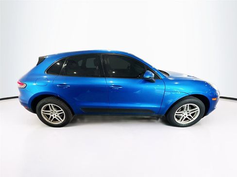 Used 2019 Porsche Macan w/ Driver Memory Package image 6