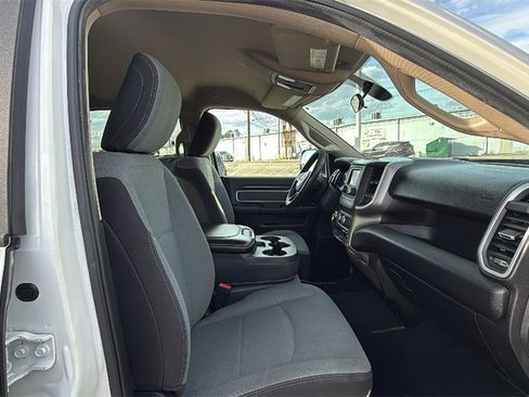 Used 2019 RAM 2500 Big Horn image 32