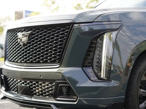 Used 2025 Cadillac Escalade V w/ LPO, Floor Liner Package image 49