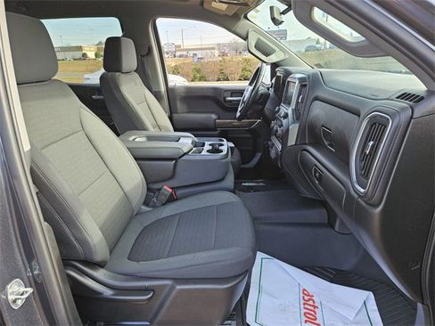 Used 2021 Chevrolet Silverado 1500 RST image 17