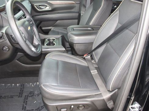 Used 2023 Chevrolet Tahoe Premier image 5