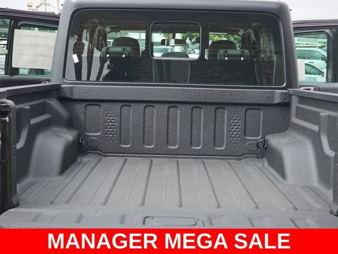New 2026 Jeep Gladiator Sport AWD/4WD image 12
