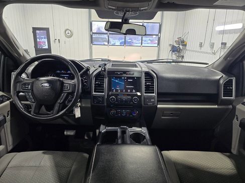 Used 2016 Ford F150 XLT w/ Equipment Group 302A Luxury image 10