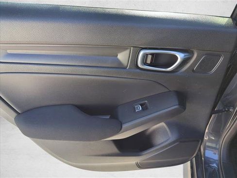 Used 2025 Honda Civic Sport image 9