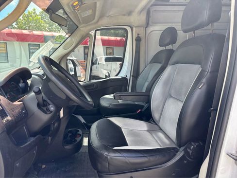 Used 2019 RAM ProMaster 2500 FWD image 9