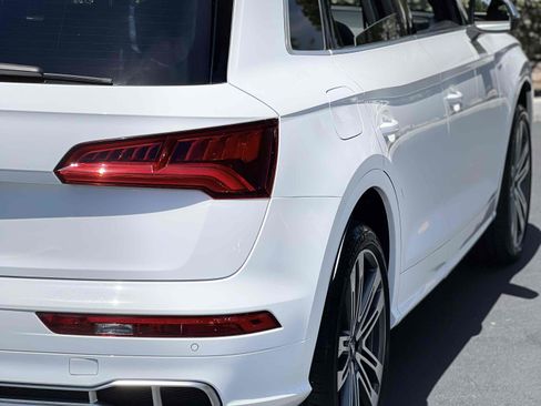 Used 2018 Audi SQ5 Prestige w/ Prestige Package image 68