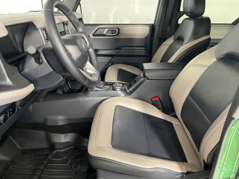 Used 2024 Ford Bronco Wildtrak AWD/4WD image 2
