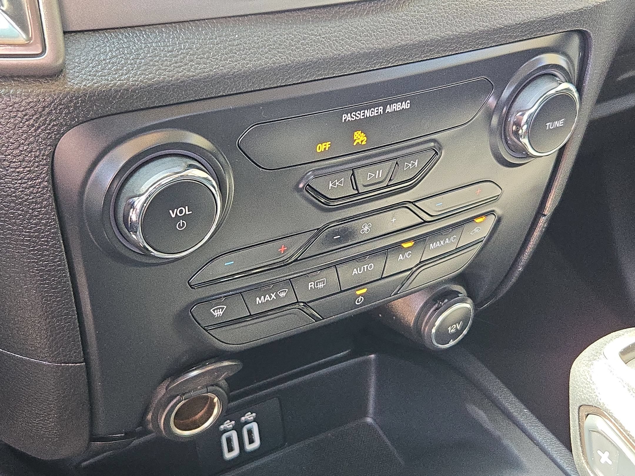 Used 2019 Ford Ranger XLT w/ Equipment Group 301A Mid RWD image 18