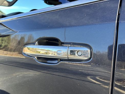 Certified 2022 Chevrolet Silverado 1500 LTZ image 30