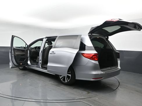 Used 2022 Honda Odyssey Touring image 31
