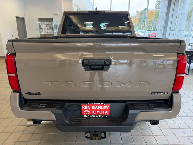 Certified 2026 Toyota Tacoma TRD Off-Road AWD/4WD image 5