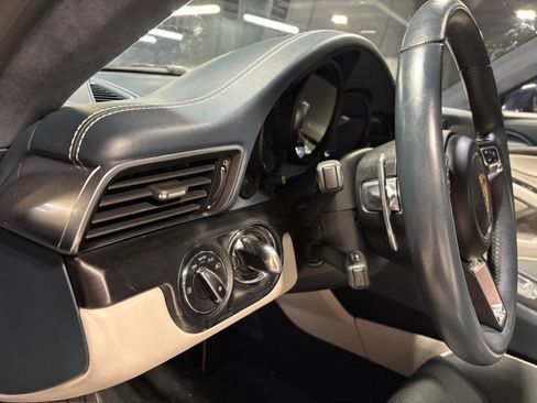 Used 2019 Porsche 911 Carrera GTS RWD image 21