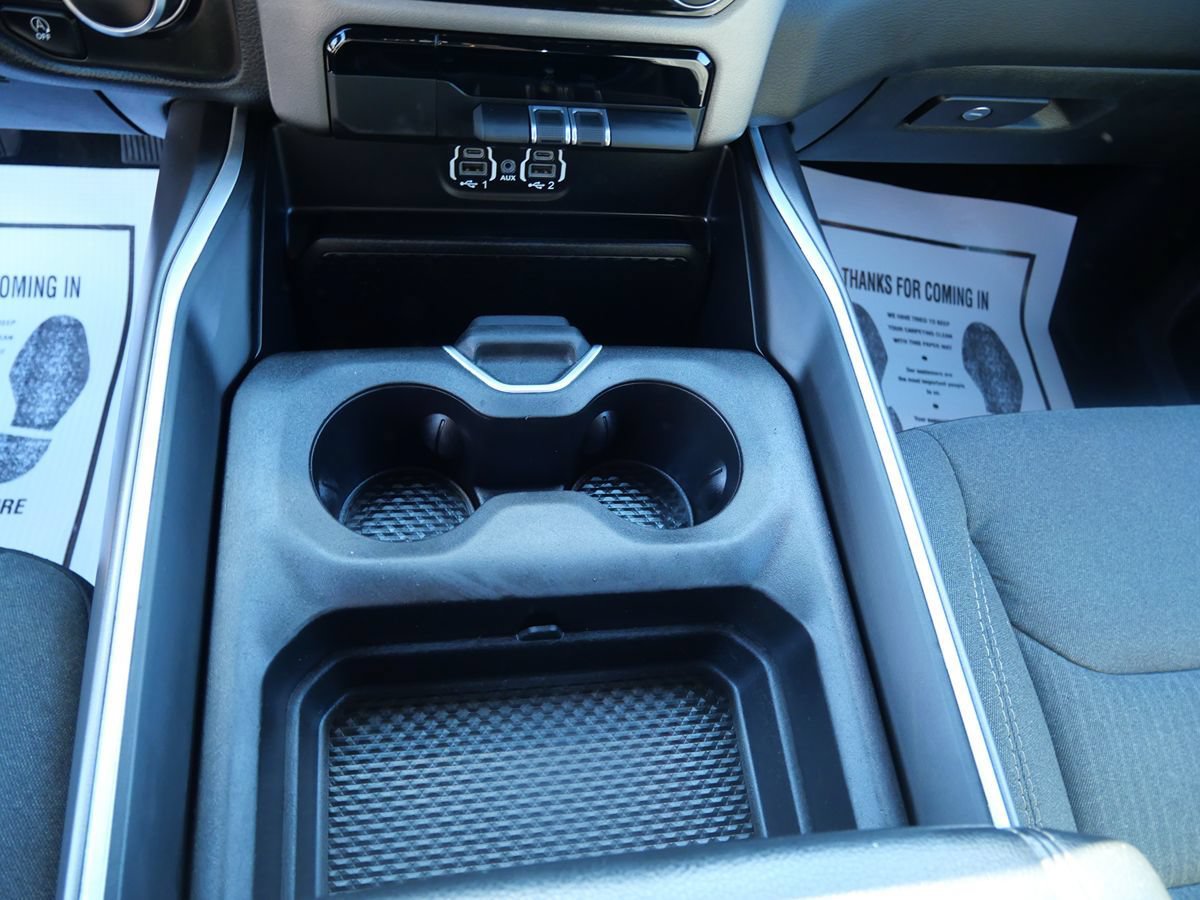 Used 2022 RAM 1500 Big Horn AWD/4WD image 12