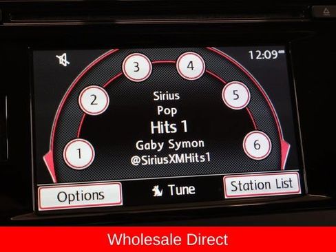 Used 2014 Volkswagen Beetle TDI FWD image 21