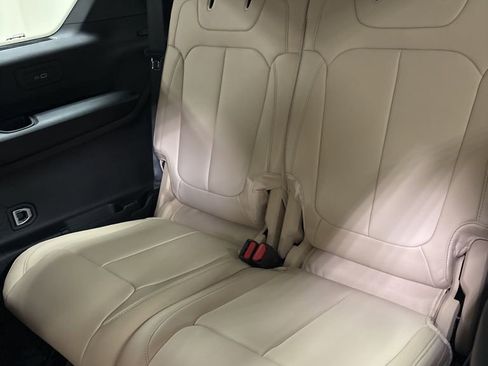 New 2025 Jeep Grand Cherokee L Limited image 24