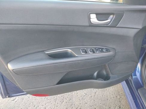 Used 2020 Kia Optima LX image 11