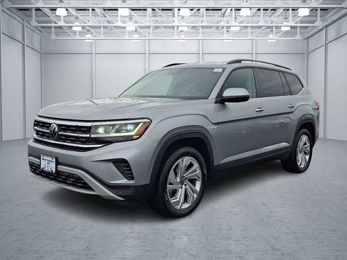 Certified 2023 Volkswagen Atlas SE AWD/4WD image 3