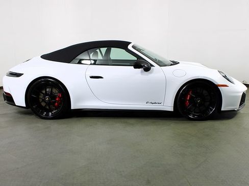 Certified 2026 Porsche 911 Carrera 4 GTS AWD/4WD image 8