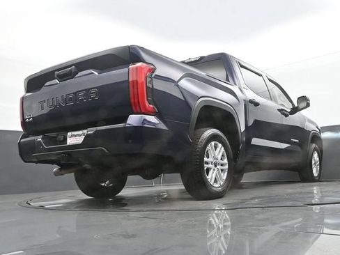 Used 2022 Toyota Tundra SR5 w/ SR5 Convenience Package AWD/4WD image 24