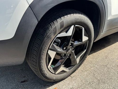 Used 2024 Kia Seltos EX image 5