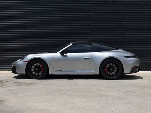 Certified 2025 Porsche 911 Targa 4 GTS AWD/4WD image 2