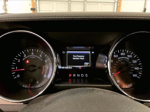 Used 2015 Ford Mustang Premium RWD image 20
