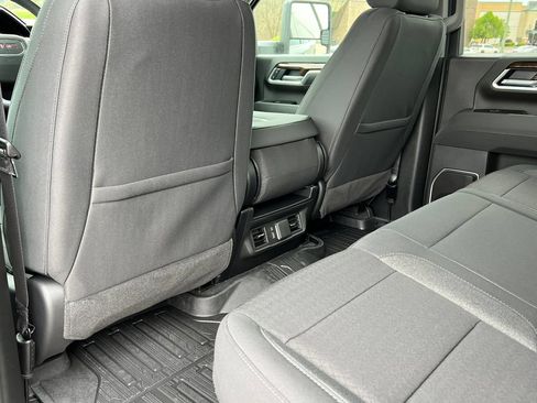 New 2026 GMC Sierra 2500 SLE w/ SLE Value Package; AWD/4WD image 39