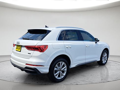 Used 2025 Audi Q3 2.0T Premium AWD/4WD image 3